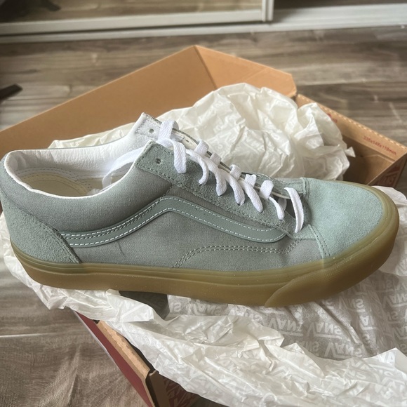 NWT Vans - Picture 2 of 5